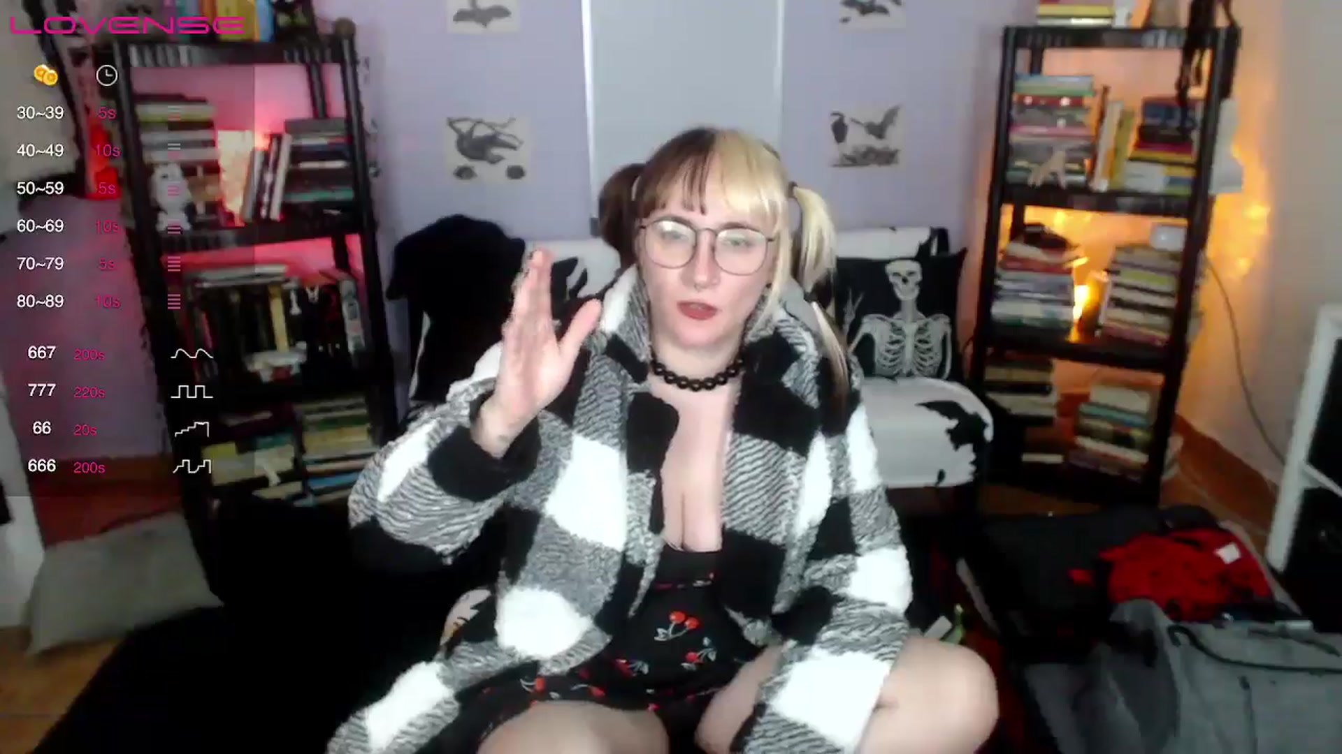 Gallery image thumbnail from AxeHallow's myfreecams stream on, 08/18/2024, 13:50 image 19 of 20