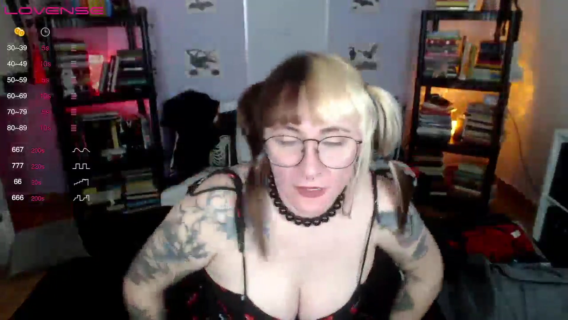 Gallery image thumbnail from AxeHallow's myfreecams stream on, 08/18/2024, 13:50 image 8 of 20