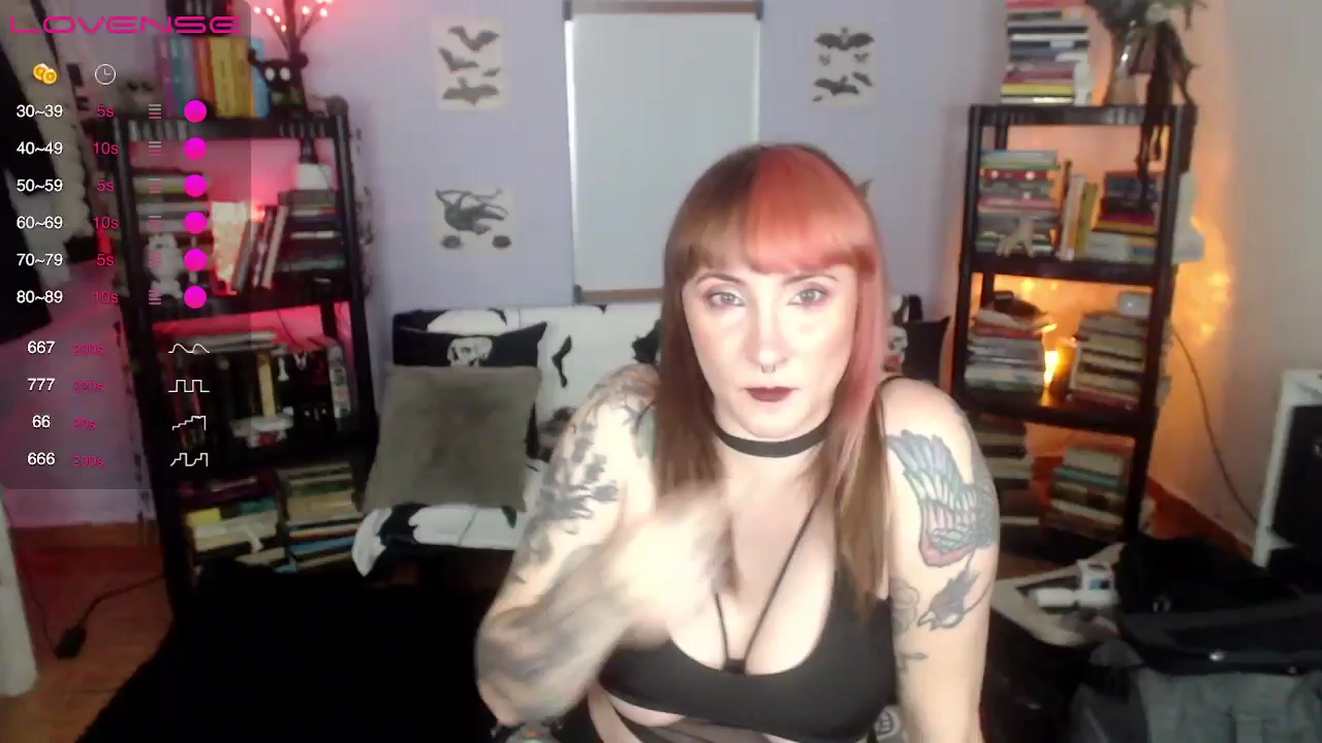 Gallery image thumbnail from AxeHallow's myfreecams stream on, 08/27/2024, 04:22 image 1 of 20