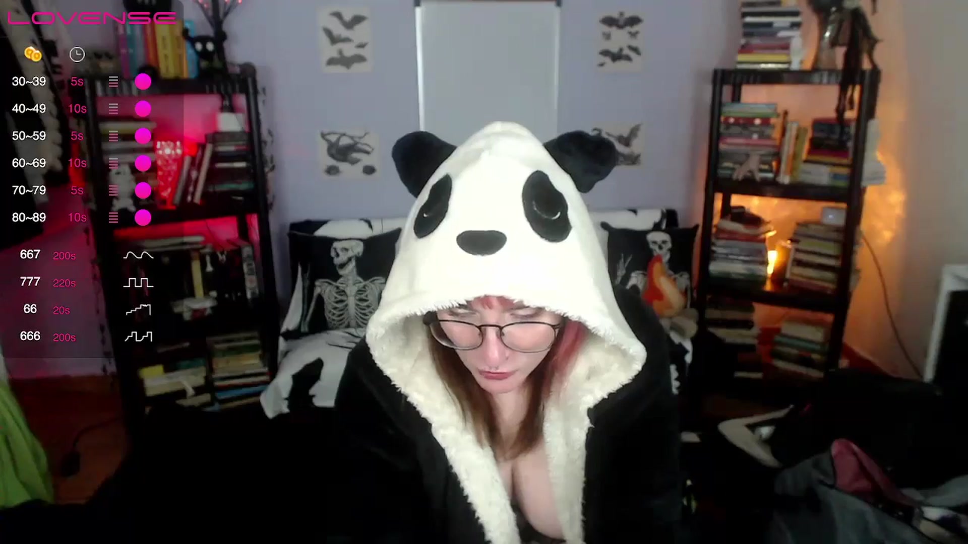 Gallery image thumbnail from AxeHallow's myfreecams stream on, 08/29/2024, 12:55 image 12 of 20