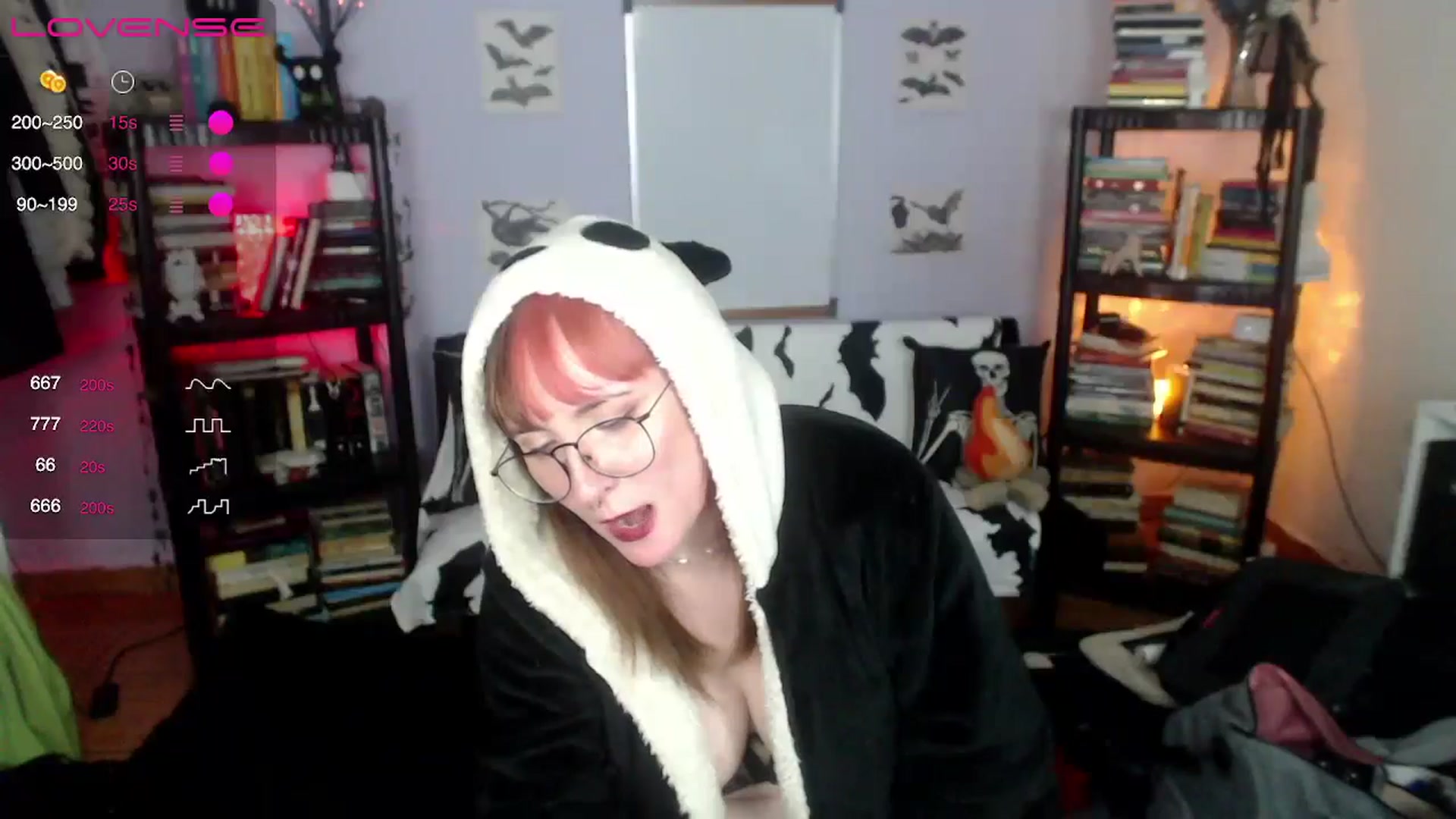 Gallery image thumbnail from AxeHallow's myfreecams stream on, 08/29/2024, 12:55 image 10 of 20