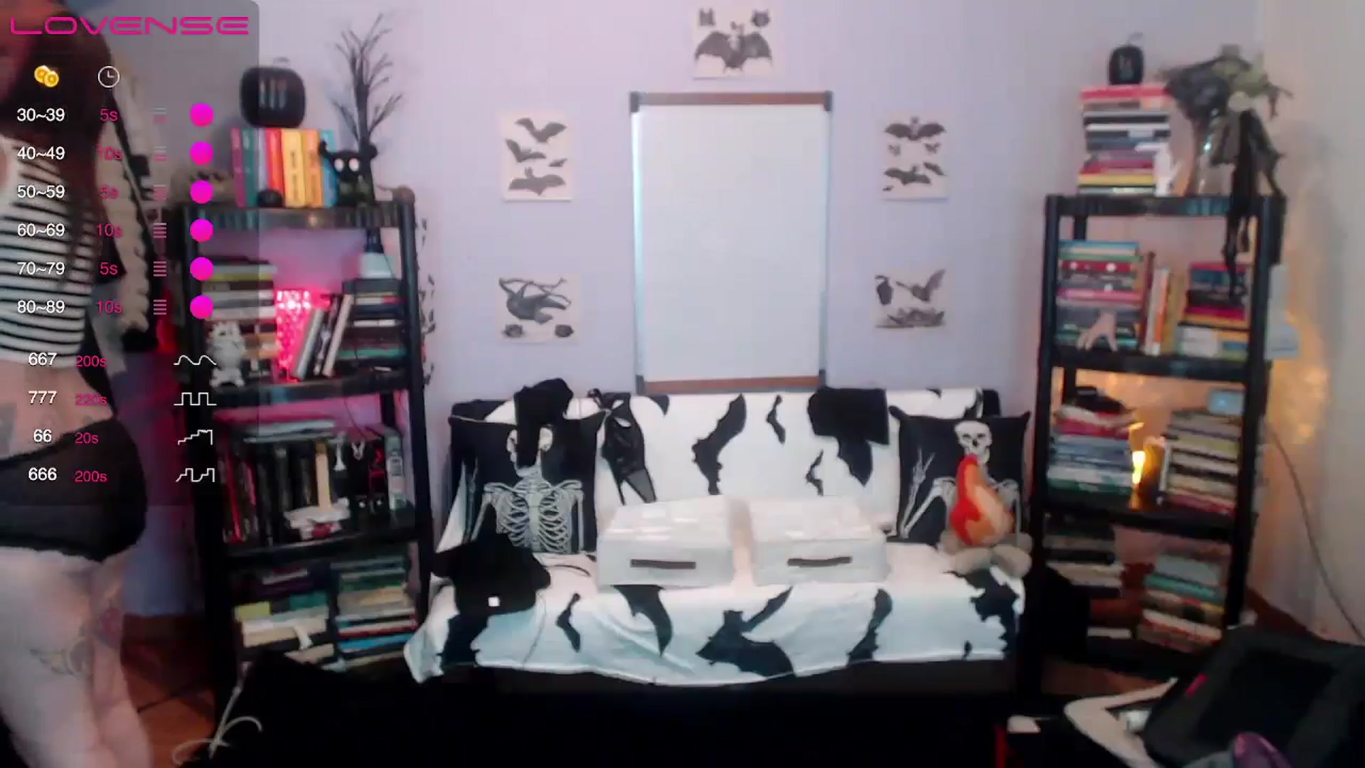 Gallery image thumbnail from AxeHallow's myfreecams stream on, 08/31/2024, 21:10 image 5 of 20