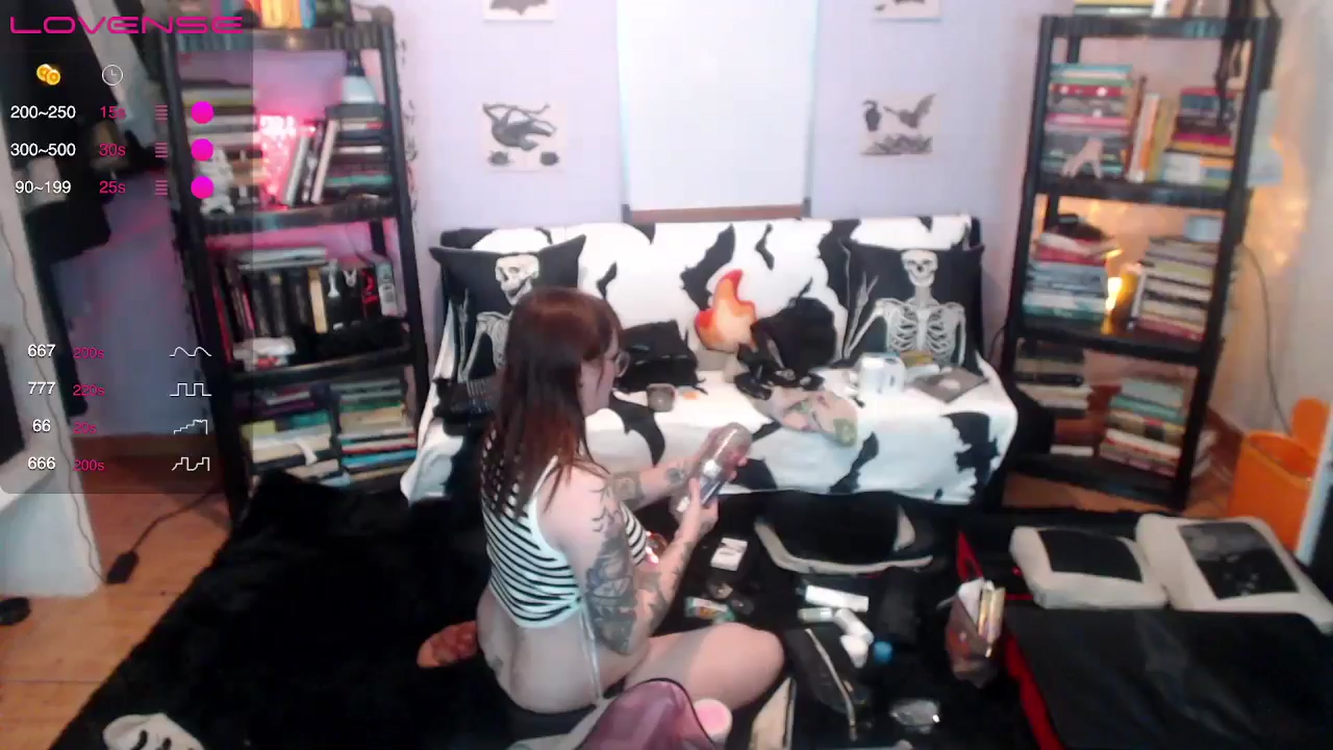 Gallery image thumbnail from AxeHallow's myfreecams stream on, 09/01/2024, 24:08 image 9 of 20