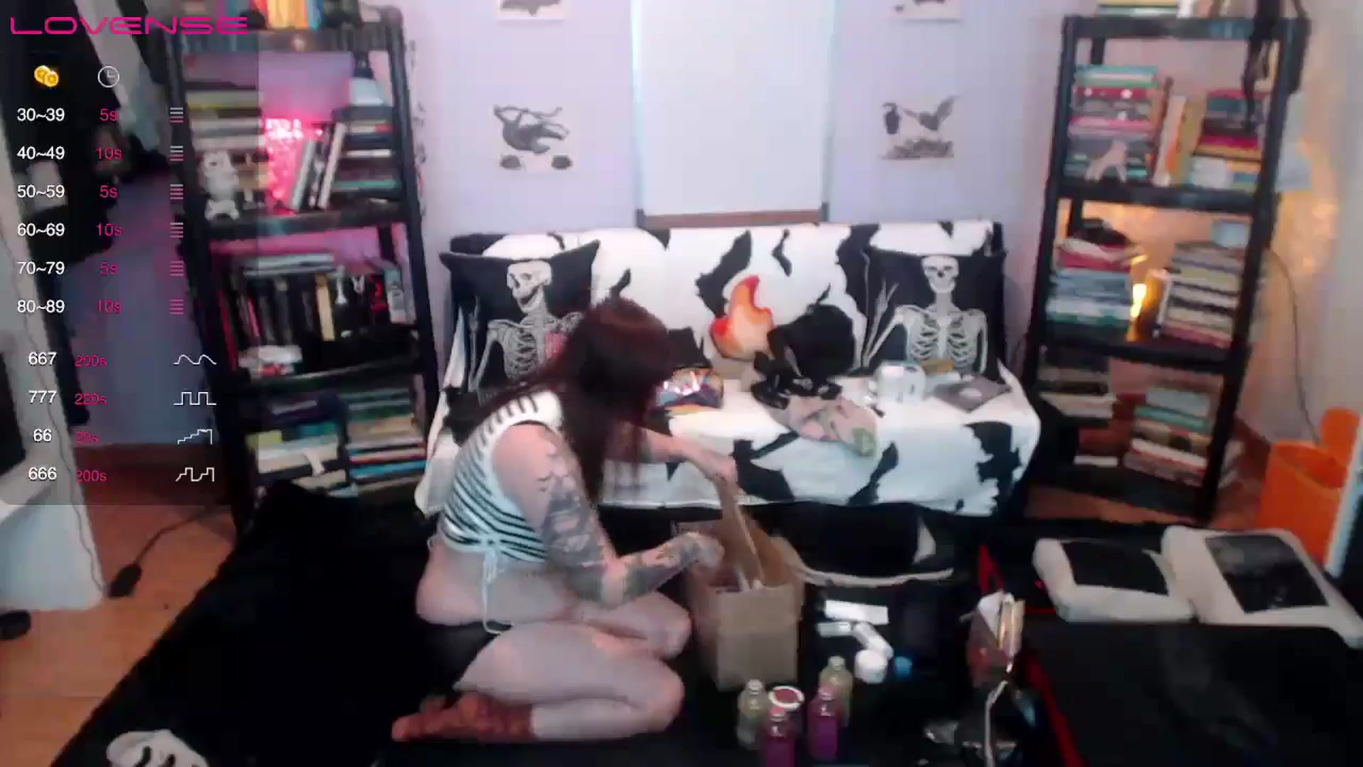 Gallery image thumbnail from AxeHallow's myfreecams stream on, 09/01/2024, 24:08 image 8 of 20