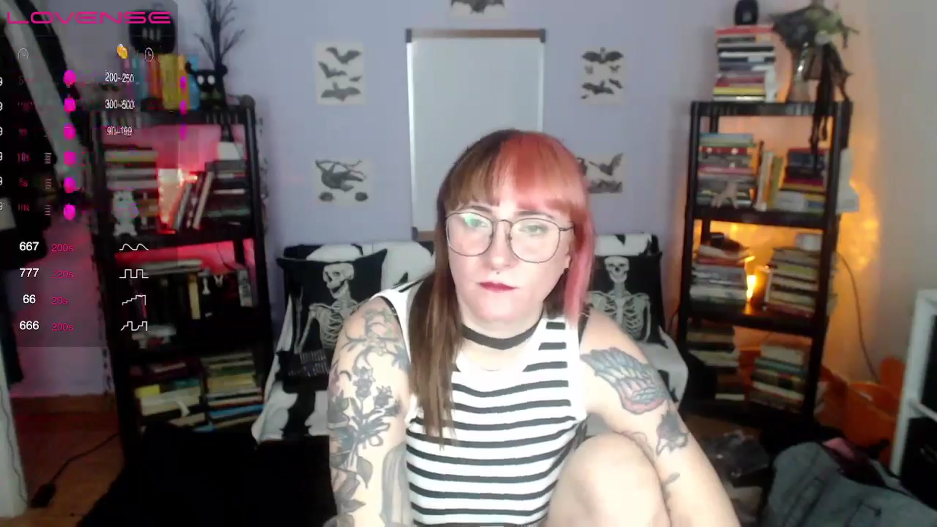 Gallery image thumbnail from AxeHallow's myfreecams stream on, 09/01/2024, 24:08 image 14 of 20
