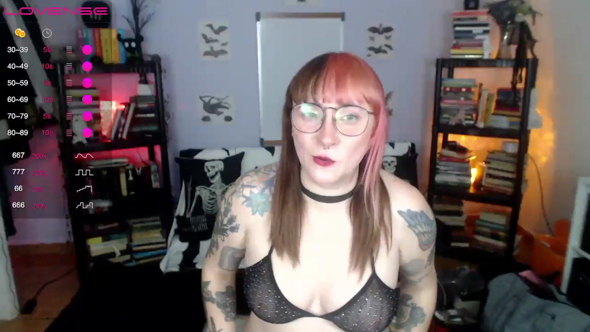 Gallery image thumbnail from AxeHallow's myfreecams stream on, 09/01/2024, 24:08 image 20 of 20