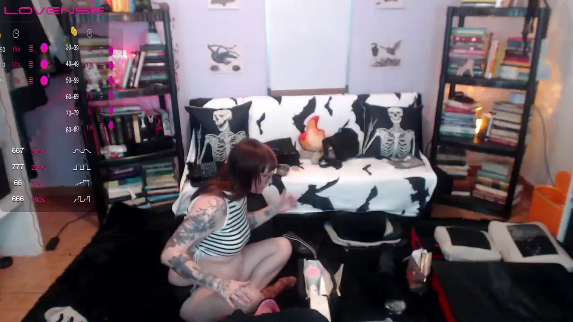 Gallery image thumbnail from AxeHallow's myfreecams stream on, 09/01/2024, 24:08 image 10 of 20