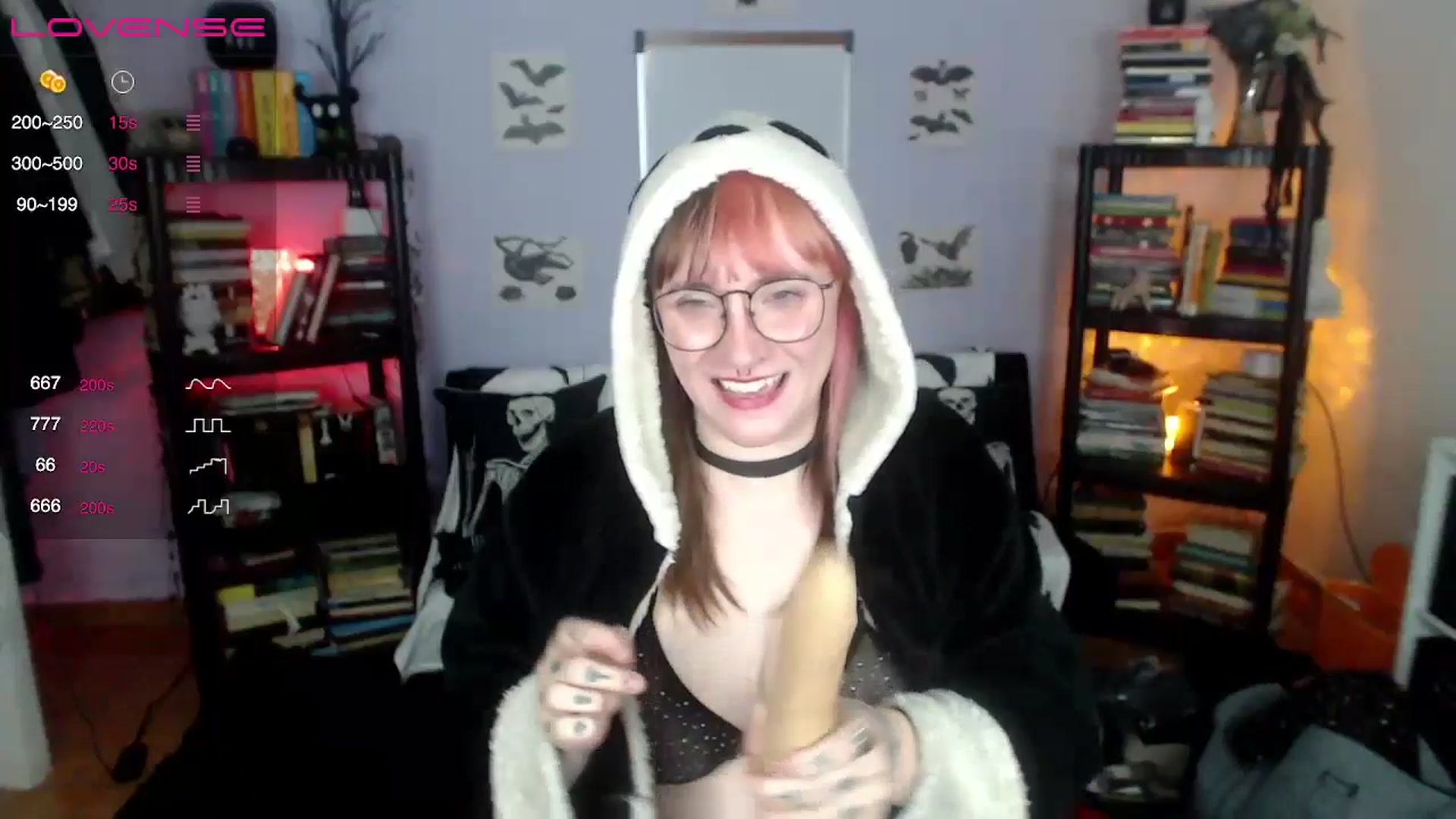 Gallery image thumbnail from AxeHallow's myfreecams stream on, 09/01/2024, 05:49 image 11 of 20