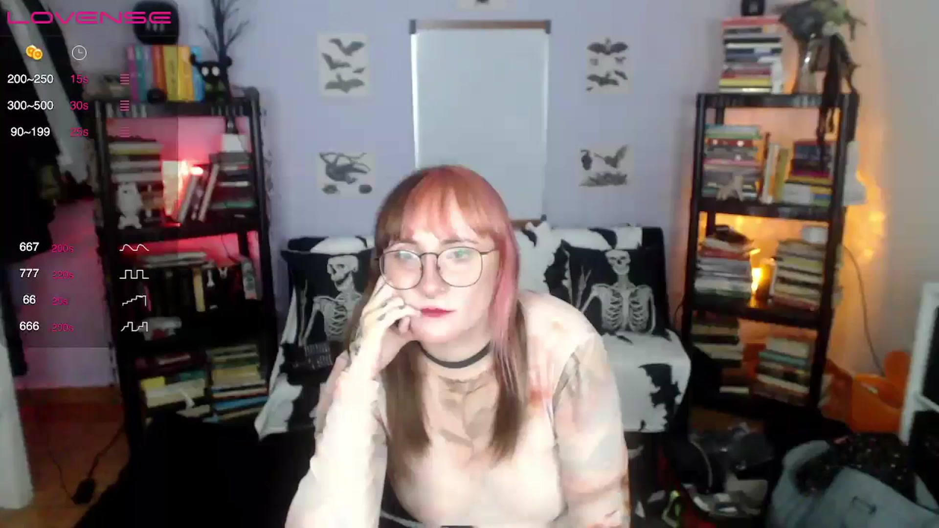 Gallery image thumbnail from AxeHallow's myfreecams stream on, 09/01/2024, 05:49 image 16 of 20