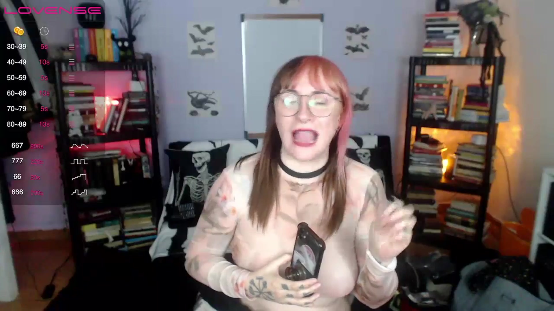 Gallery image thumbnail from AxeHallow's myfreecams stream on, 09/01/2024, 05:49 image 18 of 20