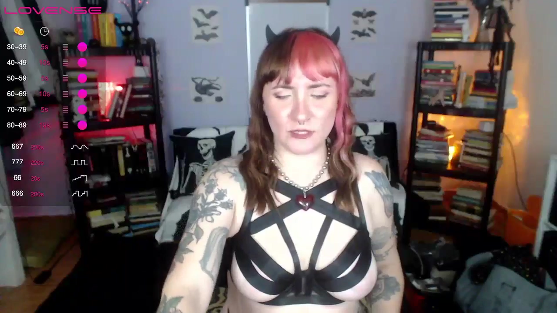 Gallery image thumbnail from AxeHallow's myfreecams stream on, 09/04/2024, 24:07 image 11 of 20