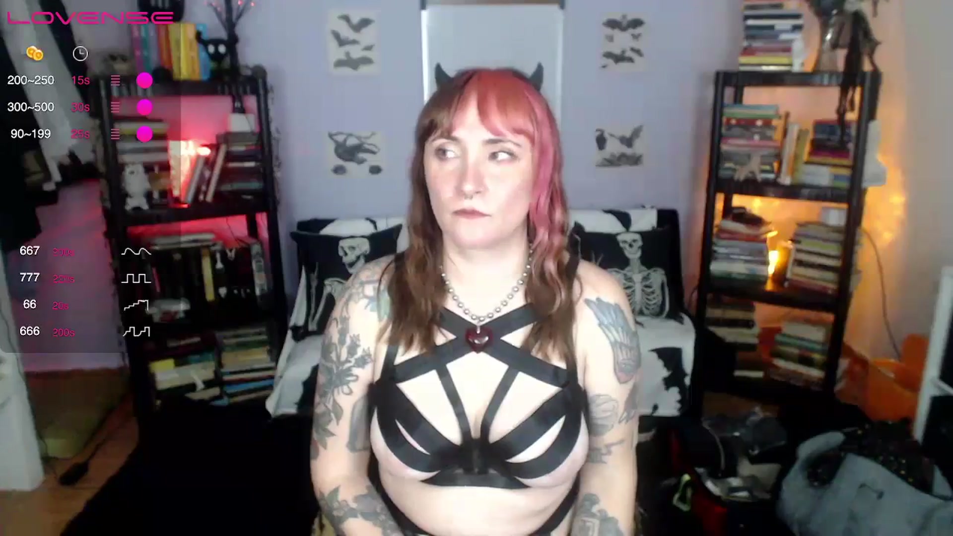 Gallery image thumbnail from AxeHallow's myfreecams stream on, 09/04/2024, 24:07 image 15 of 20