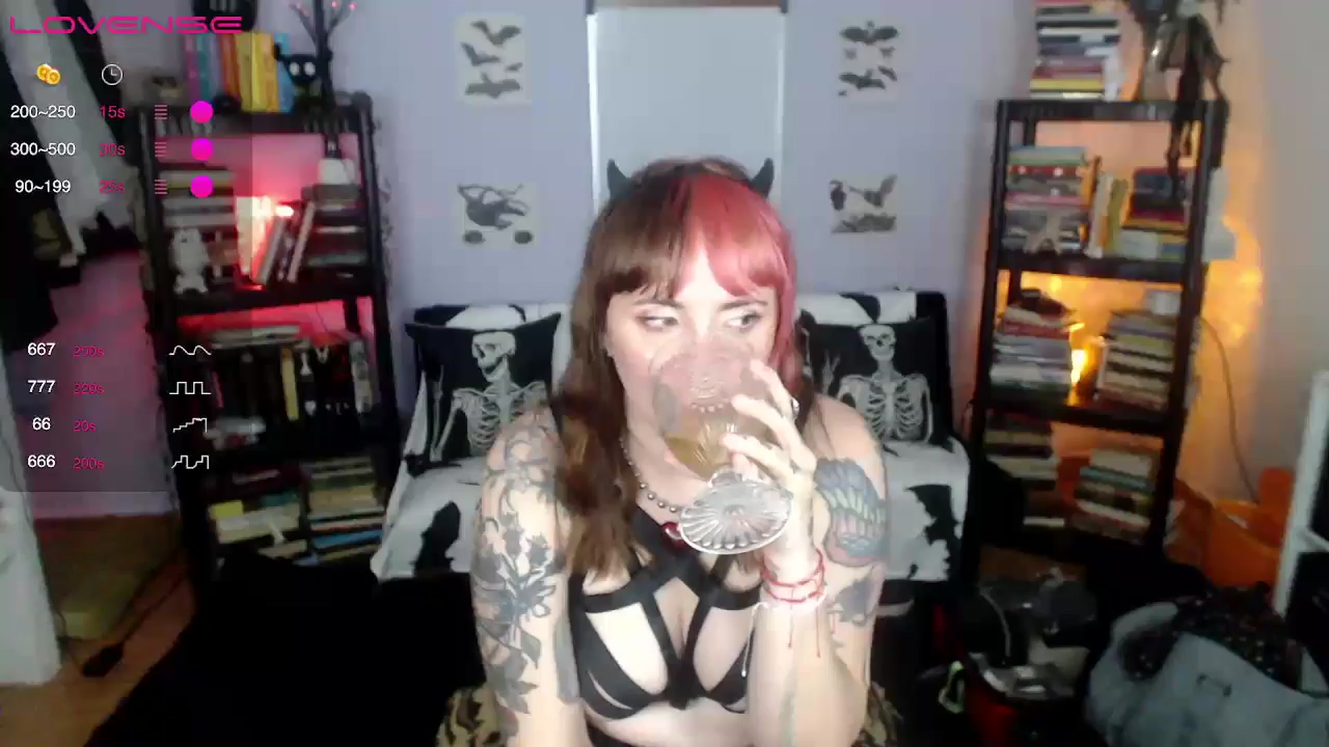 Gallery image thumbnail from AxeHallow's myfreecams stream on, 09/04/2024, 06:54 image 1 of 20