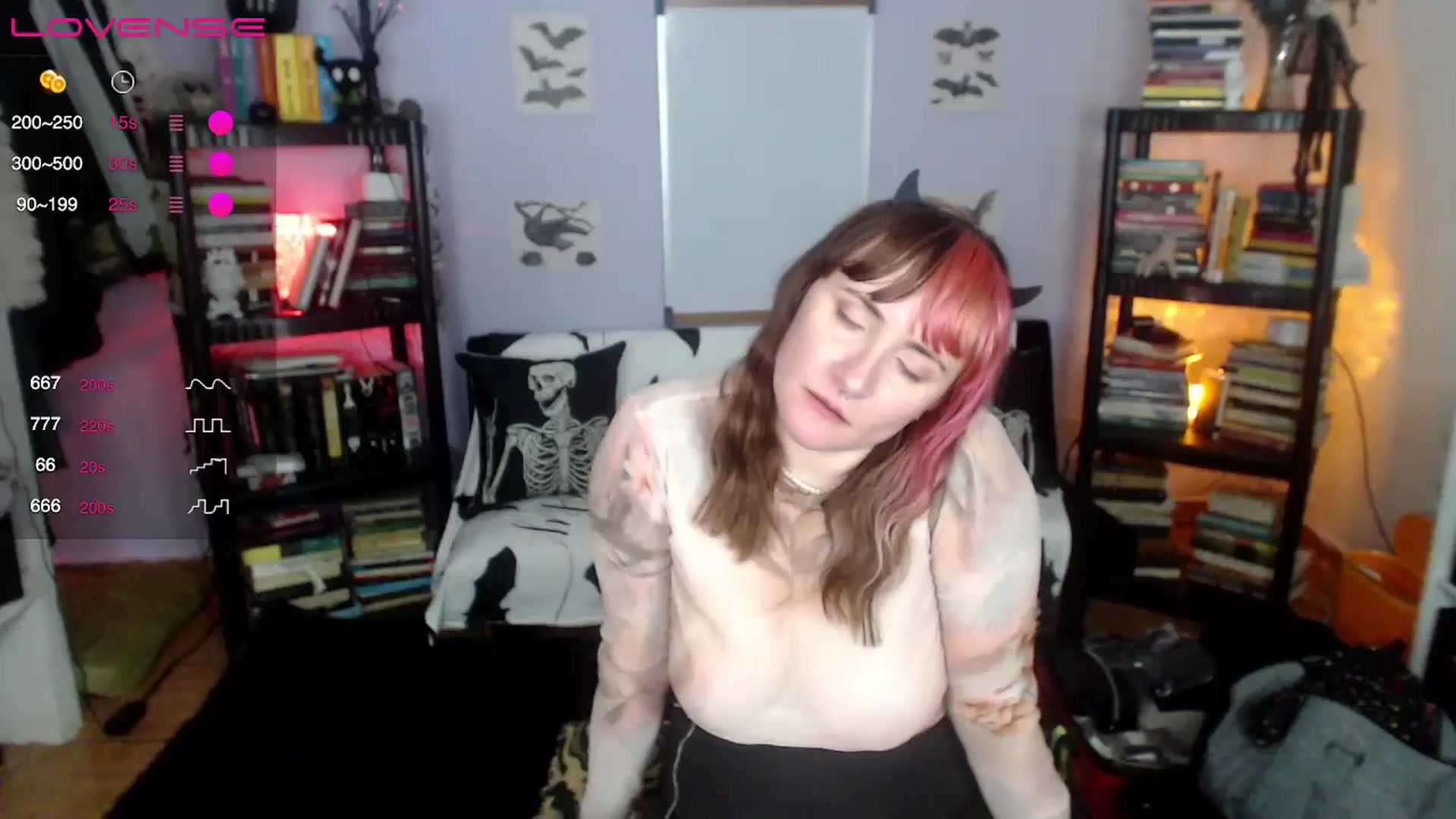 Gallery image thumbnail from AxeHallow's myfreecams stream on, 09/04/2024, 11:12 image 10 of 20