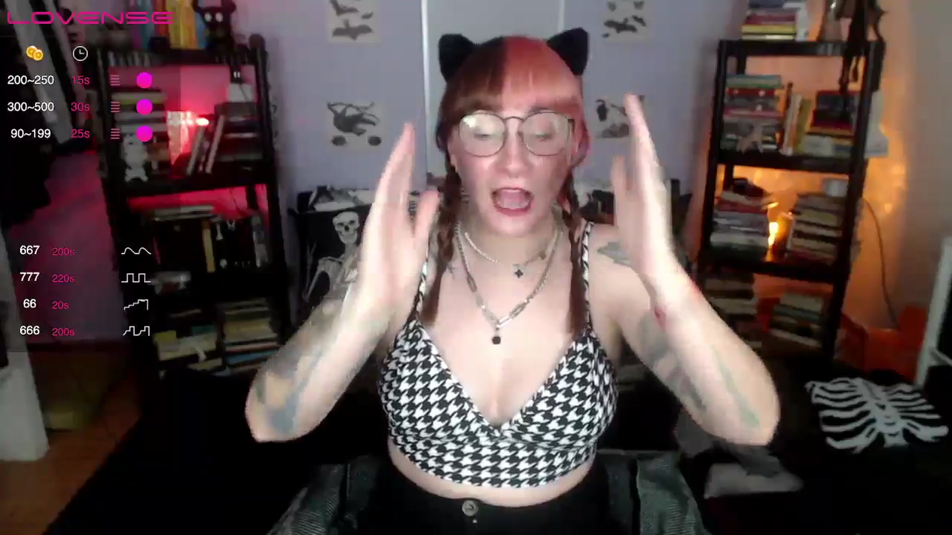 Gallery image thumbnail from AxeHallow's myfreecams stream on, 09/10/2024, 02:36 image 3 of 20