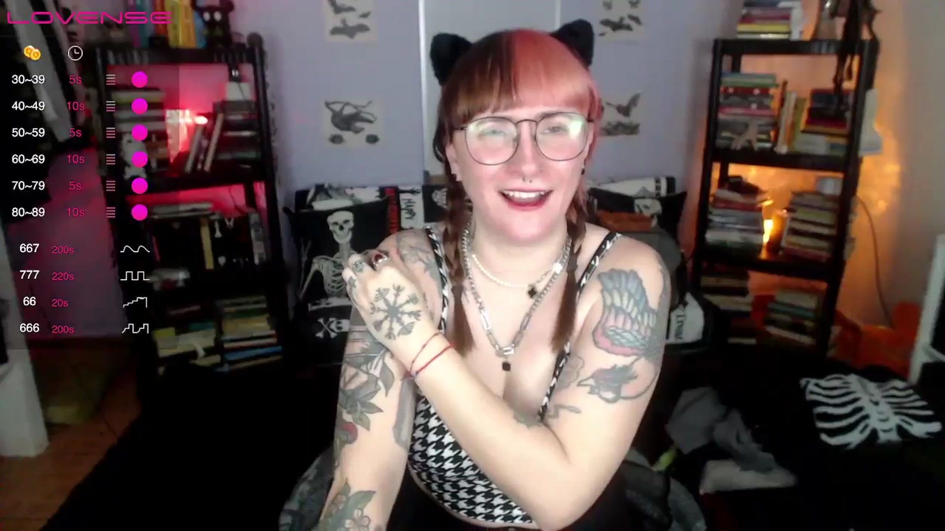 Gallery image thumbnail from AxeHallow's myfreecams stream on, 09/10/2024, 02:36 image 17 of 20