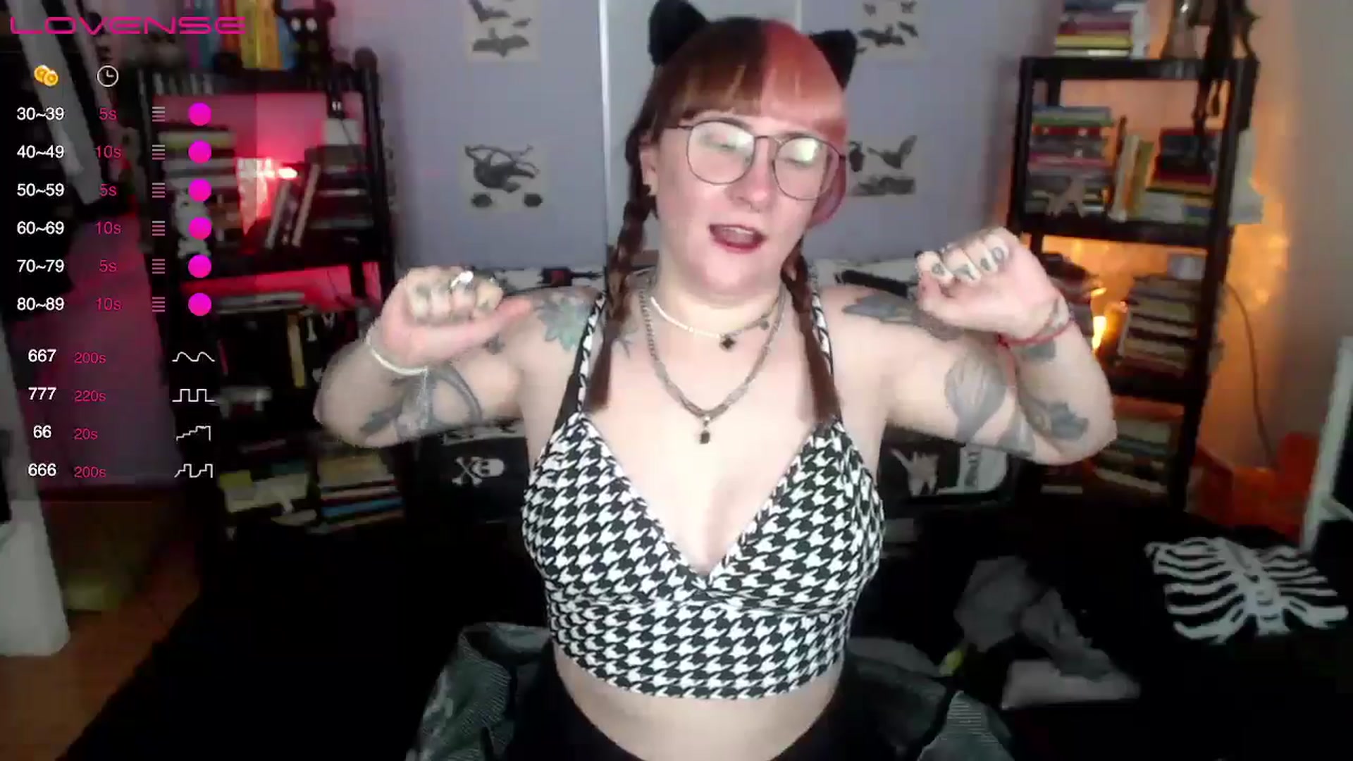 Gallery image thumbnail from AxeHallow's myfreecams stream on, 09/10/2024, 02:36 image 5 of 20