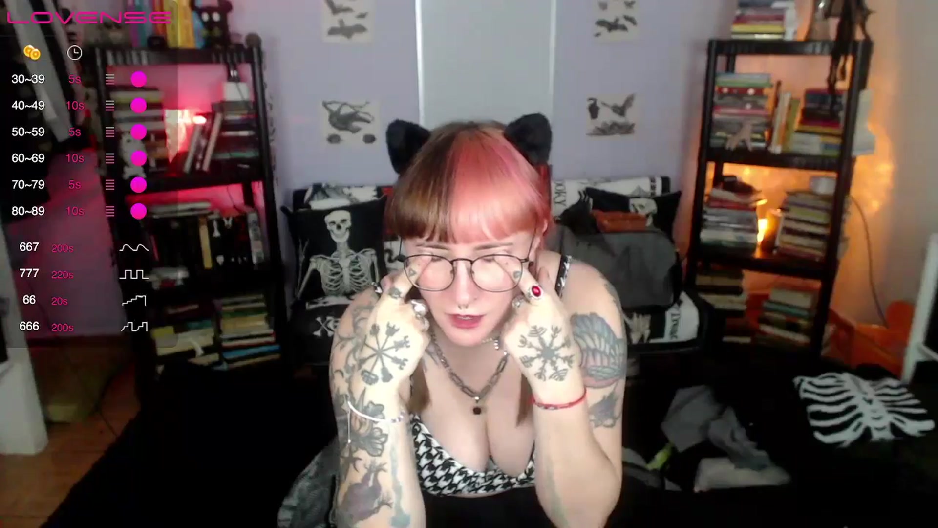 Gallery image thumbnail from AxeHallow's myfreecams stream on, 09/10/2024, 02:36 image 19 of 20