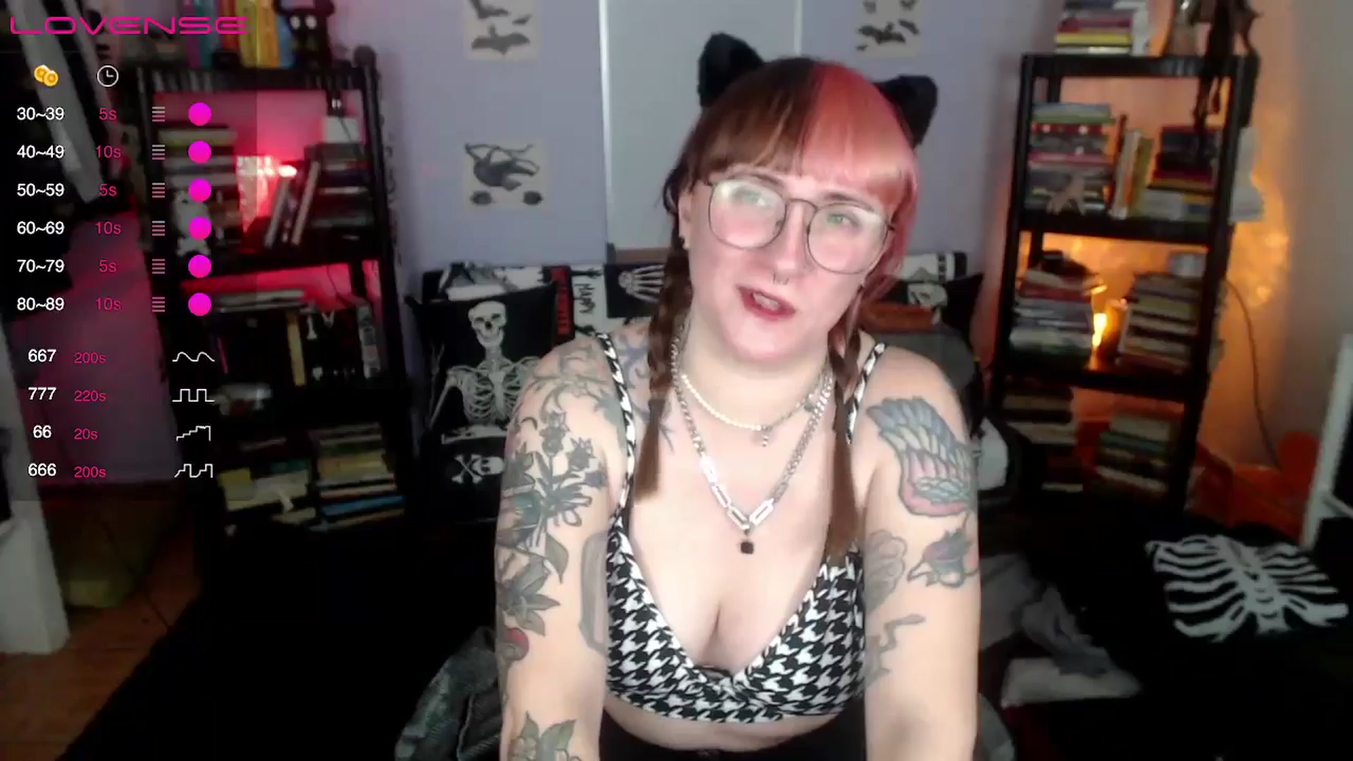Gallery image thumbnail from AxeHallow's myfreecams stream on, 09/10/2024, 02:36 image 12 of 20