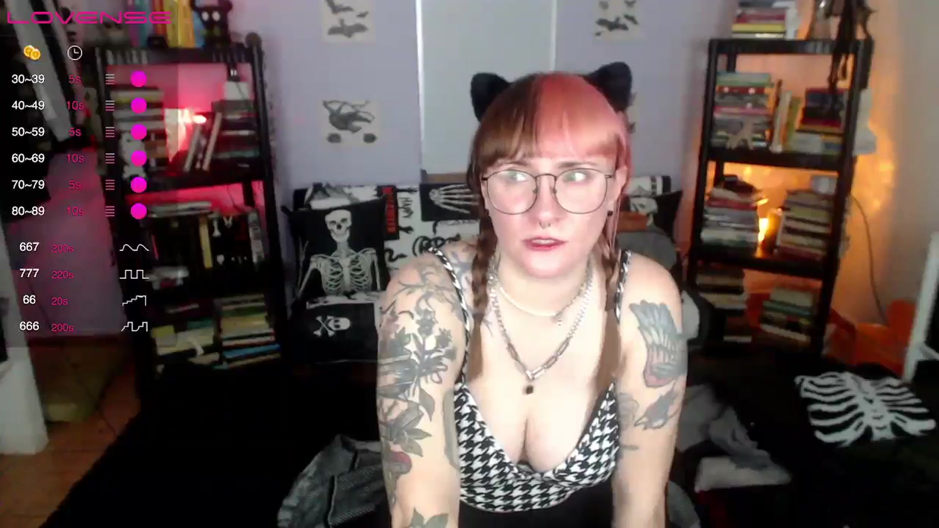 Gallery image thumbnail from AxeHallow's myfreecams stream on, 09/10/2024, 02:36 image 18 of 20