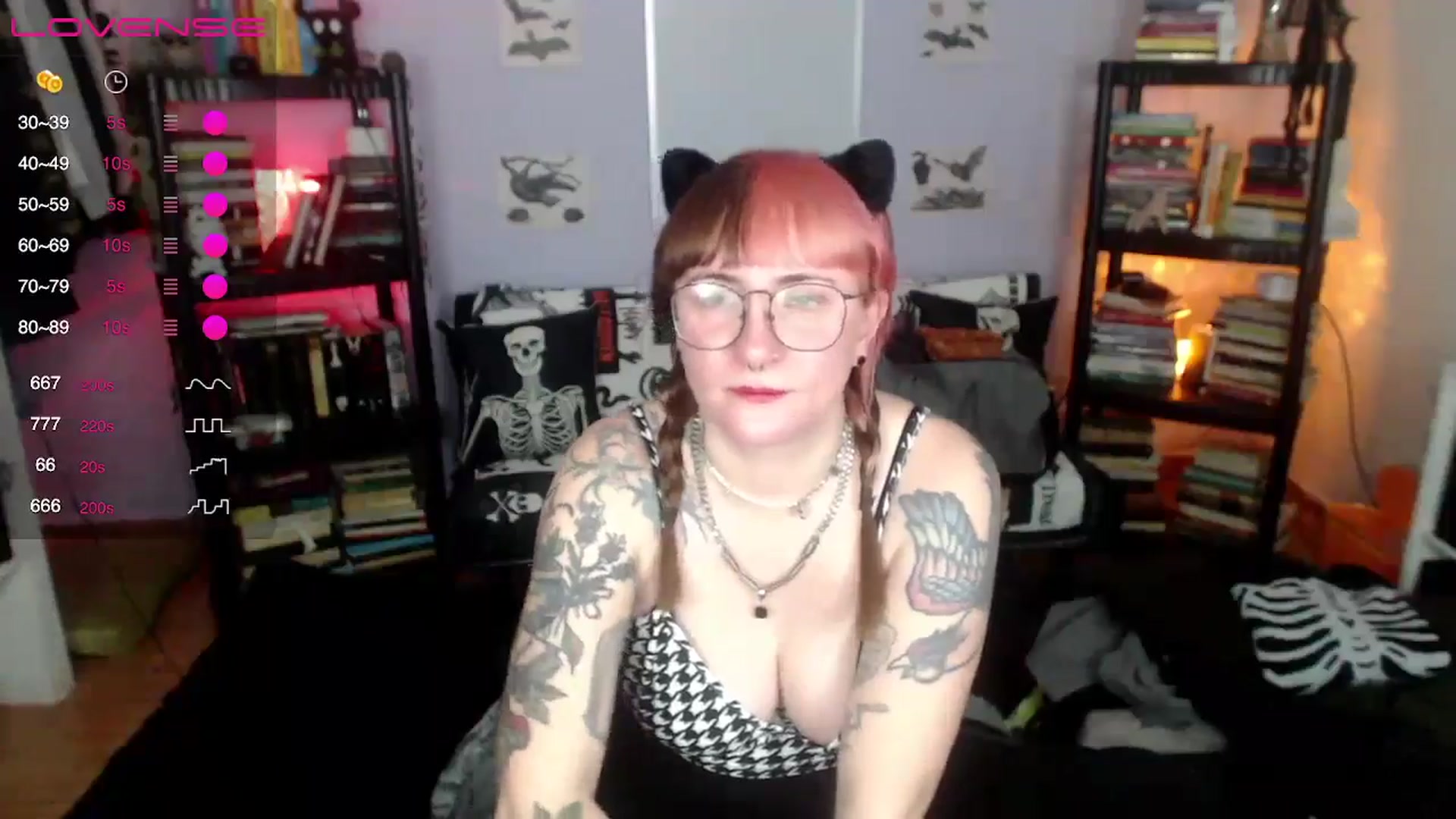Gallery image thumbnail from AxeHallow's myfreecams stream on, 09/10/2024, 02:36 image 20 of 20
