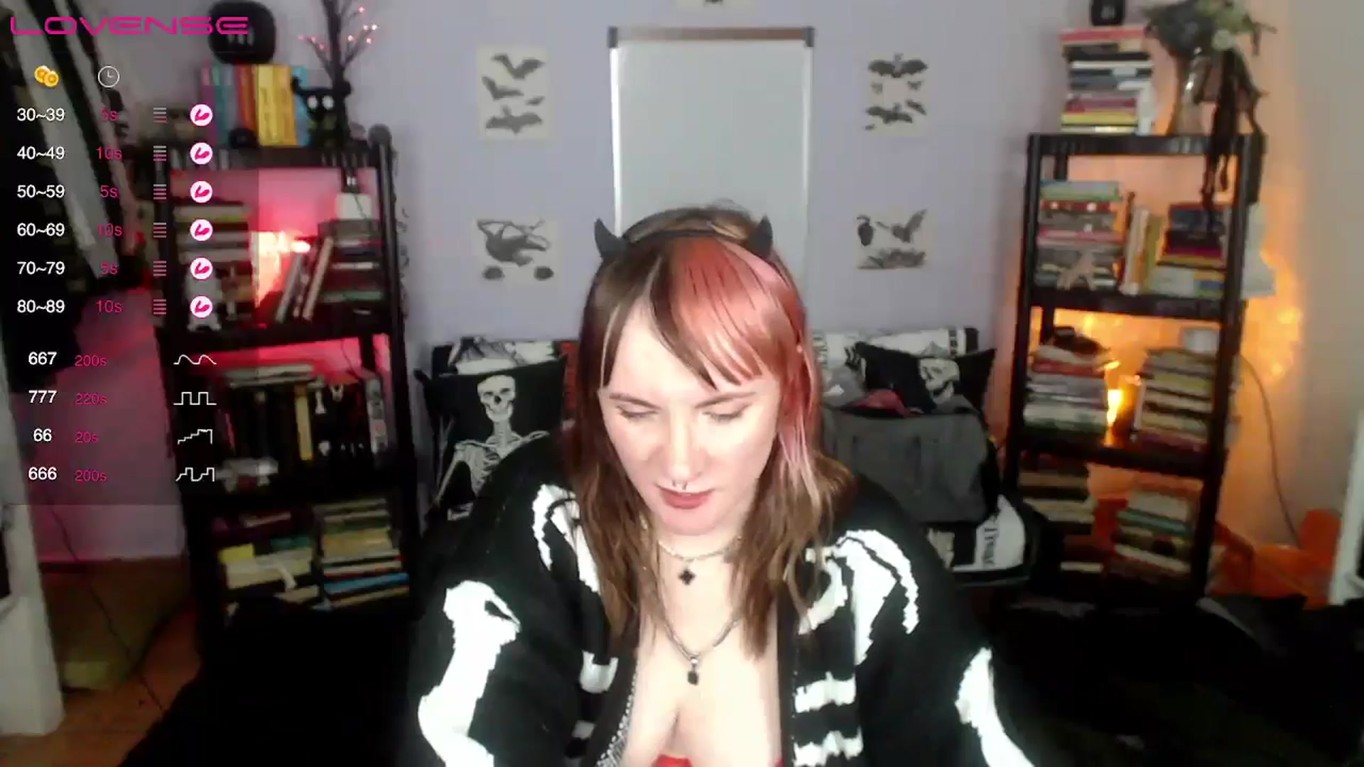 Gallery image thumbnail from AxeHallow's myfreecams stream on, 09/13/2024, 06:22 image 18 of 20