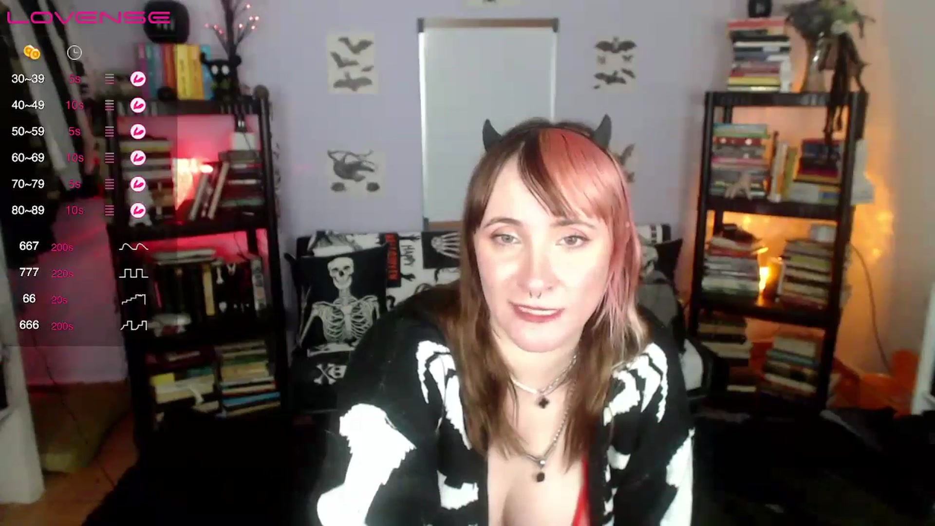 Gallery image thumbnail from AxeHallow's myfreecams stream on, 09/13/2024, 06:22 image 14 of 20