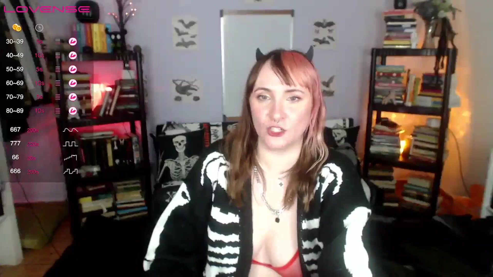 Gallery image thumbnail from AxeHallow's myfreecams stream on, 09/13/2024, 06:22 image 11 of 20