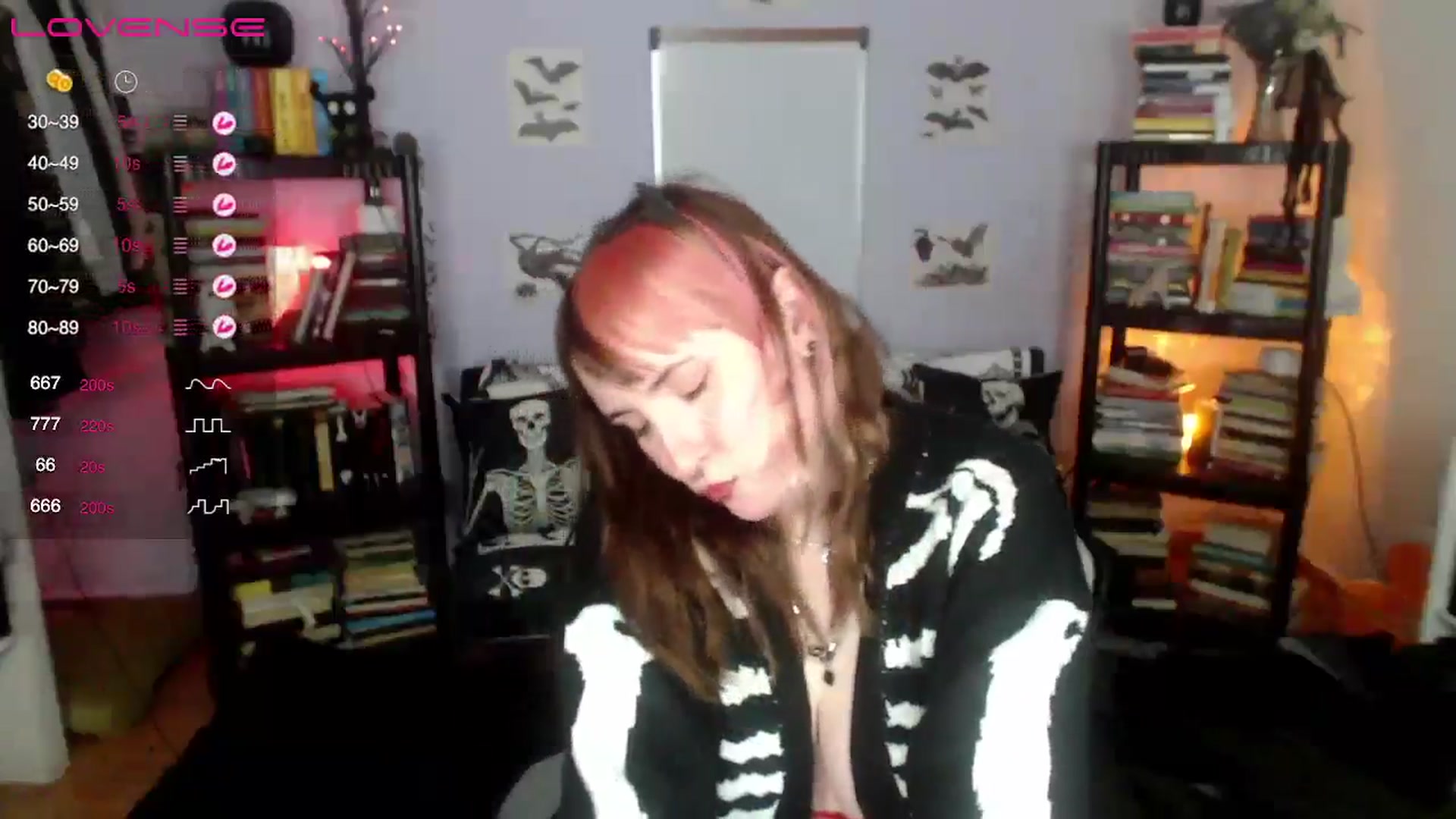 Gallery image thumbnail from AxeHallow's myfreecams stream on, 09/13/2024, 06:22 image 13 of 20