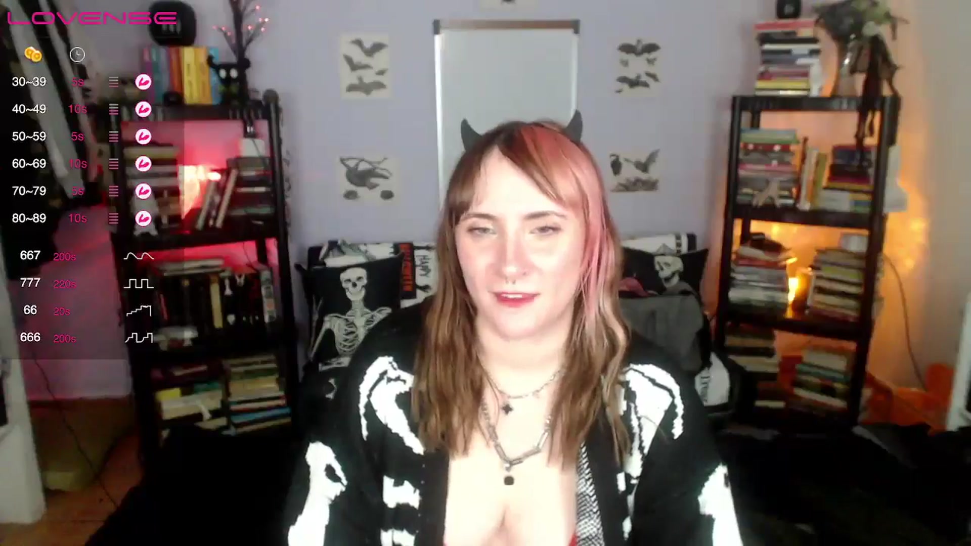 Gallery image thumbnail from AxeHallow's myfreecams stream on, 09/13/2024, 07:11 image 10 of 20