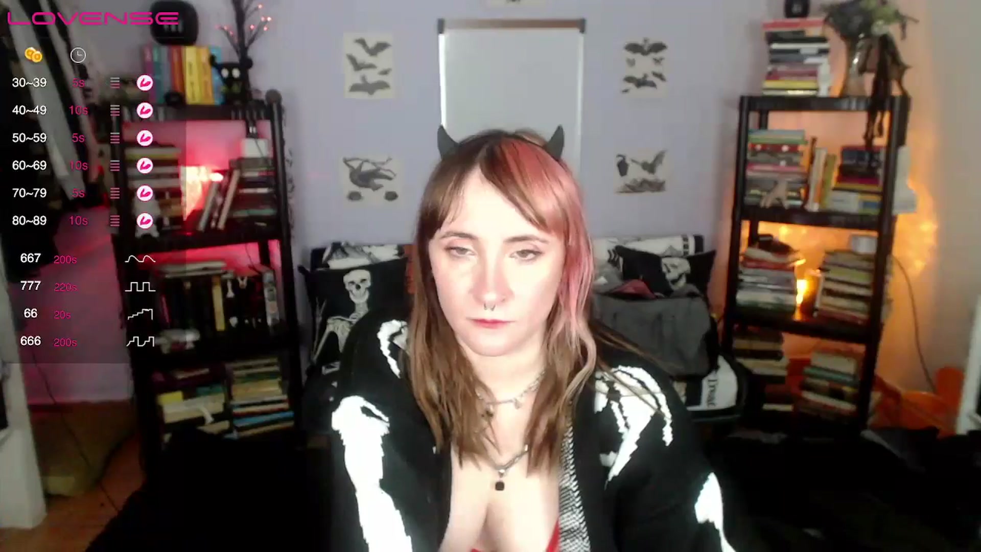 Gallery image thumbnail from AxeHallow's myfreecams stream on, 09/13/2024, 07:11 image 7 of 20
