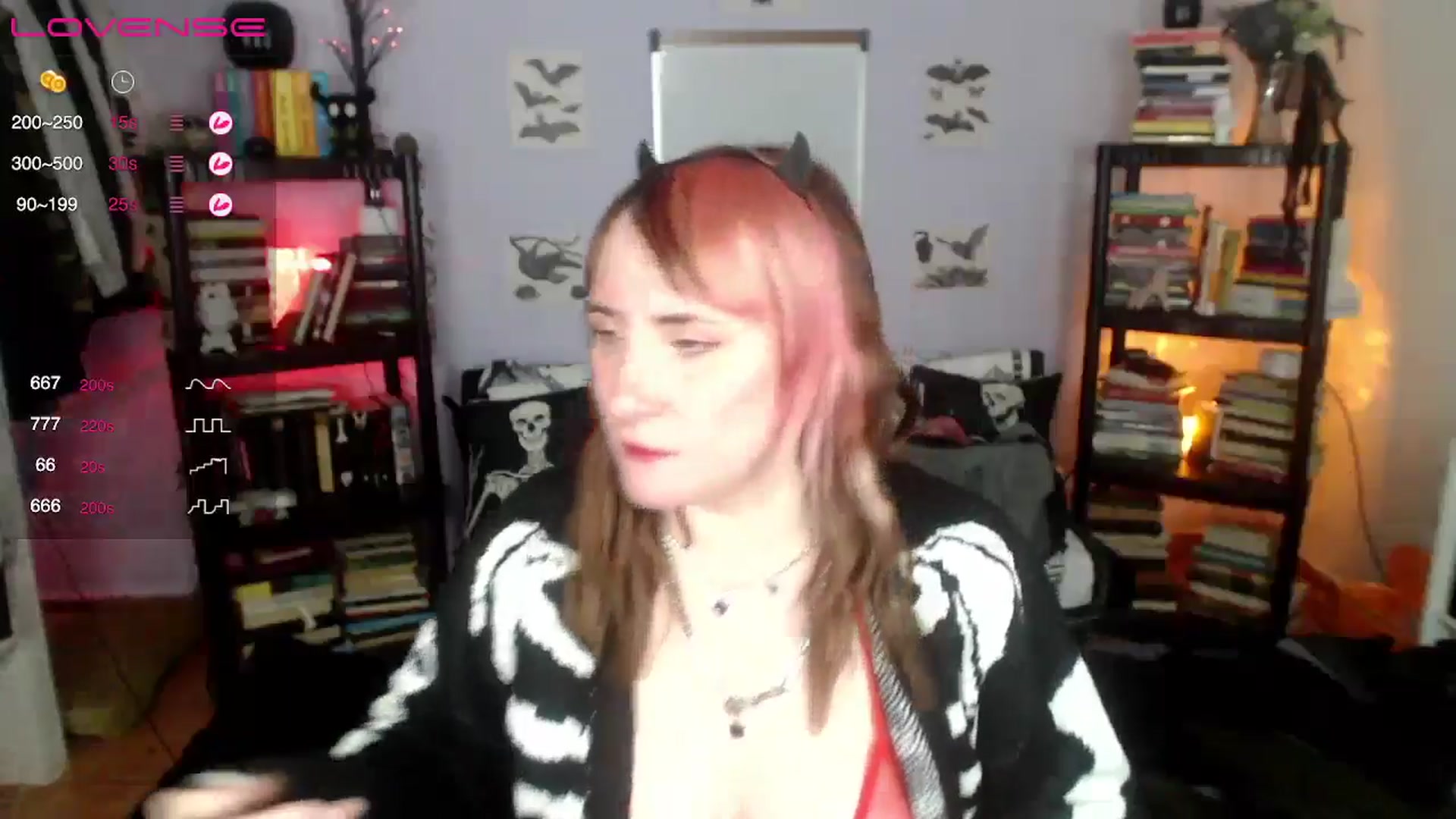 Gallery image thumbnail from AxeHallow's myfreecams stream on, 09/13/2024, 07:11 image 11 of 20