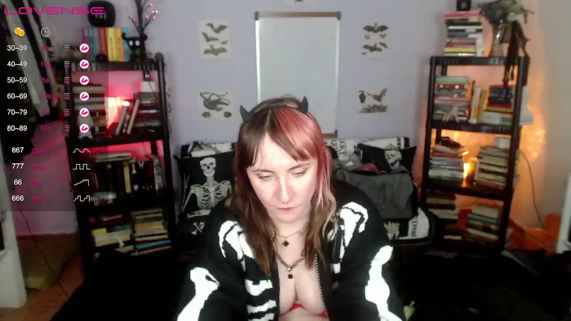 Gallery image thumbnail from AxeHallow's myfreecams stream on, 09/13/2024, 07:11 image 18 of 20