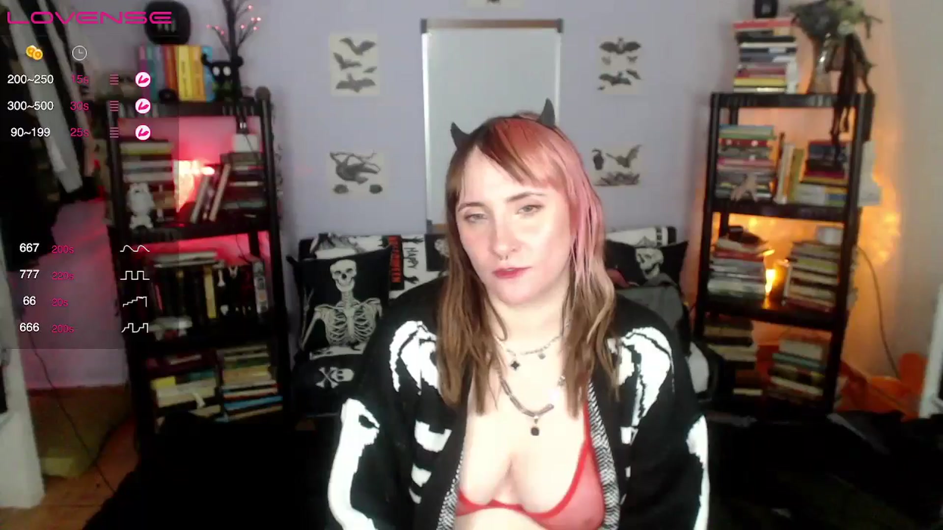 Gallery image thumbnail from AxeHallow's myfreecams stream on, 09/13/2024, 07:11 image 15 of 20