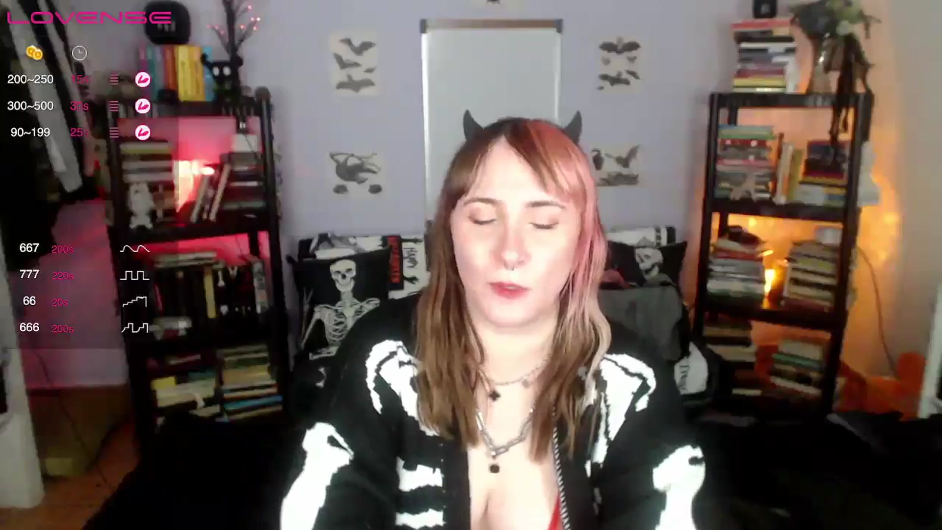 Gallery image thumbnail from AxeHallow's myfreecams stream on, 09/13/2024, 07:11 image 12 of 20
