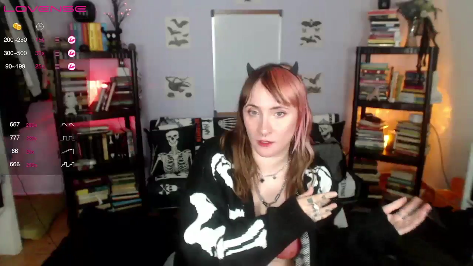 Gallery image thumbnail from AxeHallow's myfreecams stream on, 09/13/2024, 07:11 image 19 of 20