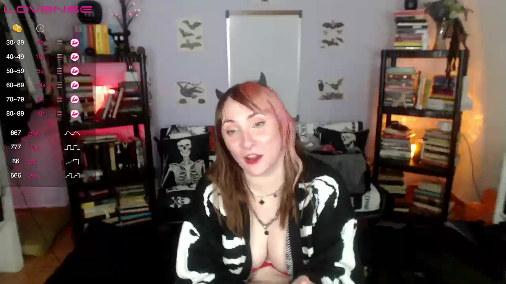 Gallery image thumbnail from AxeHallow's myfreecams stream on, 09/13/2024, 07:11 image 17 of 20