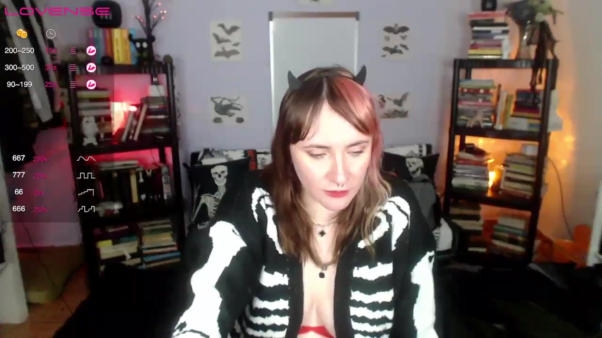 Gallery image thumbnail from AxeHallow's myfreecams stream on, 09/13/2024, 07:11 image 3 of 20