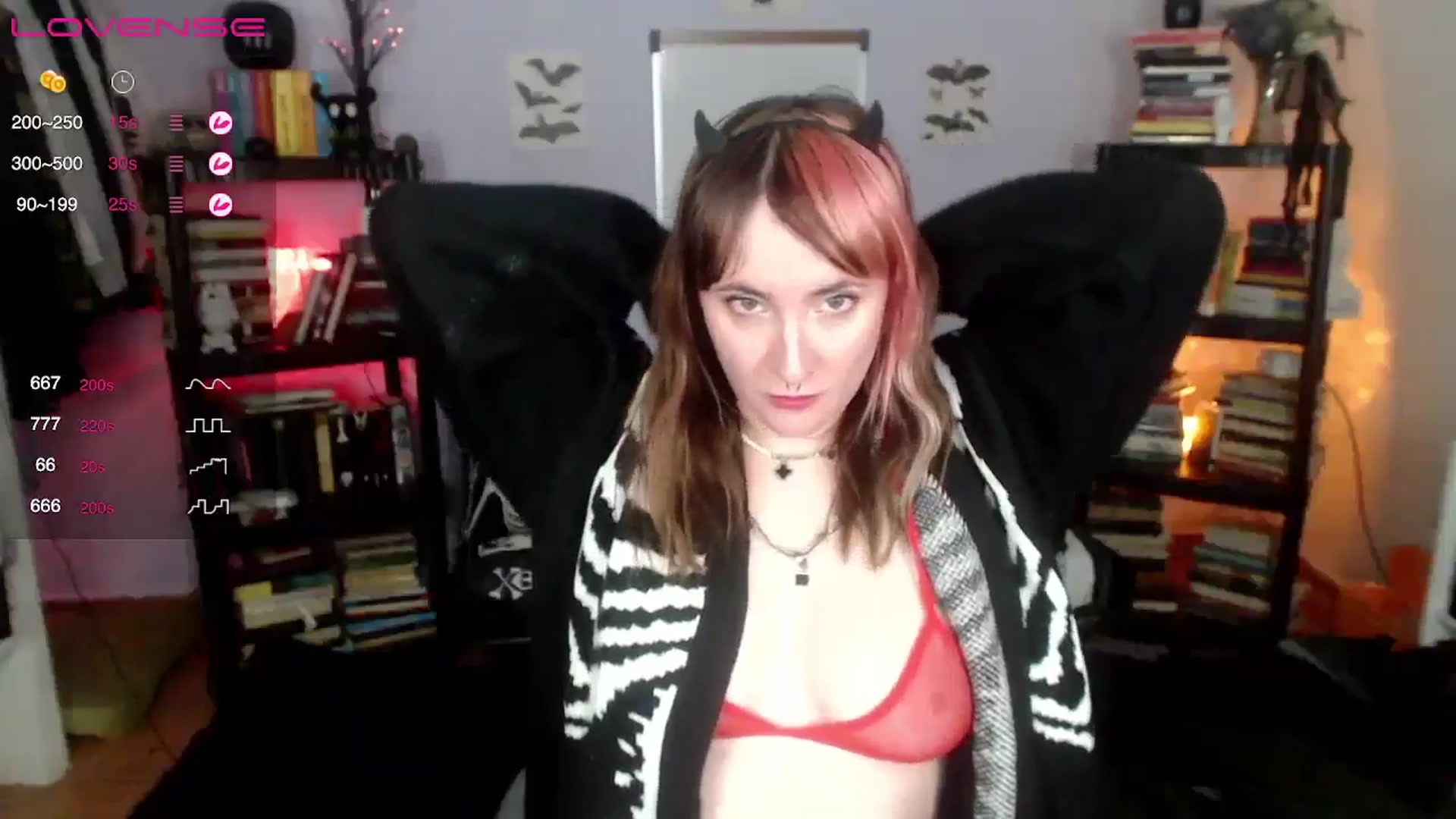 Gallery image thumbnail from AxeHallow's myfreecams stream on, 09/13/2024, 07:11 image 6 of 20
