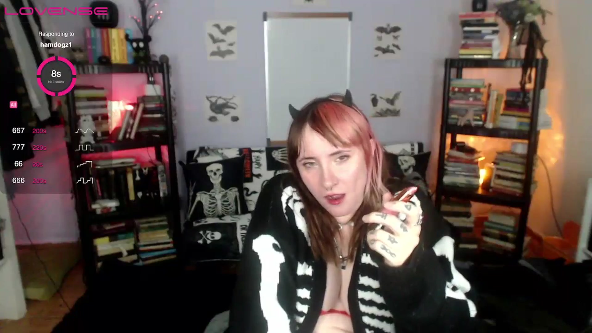 Gallery image thumbnail from AxeHallow's myfreecams stream on, 09/13/2024, 07:29 image 7 of 20