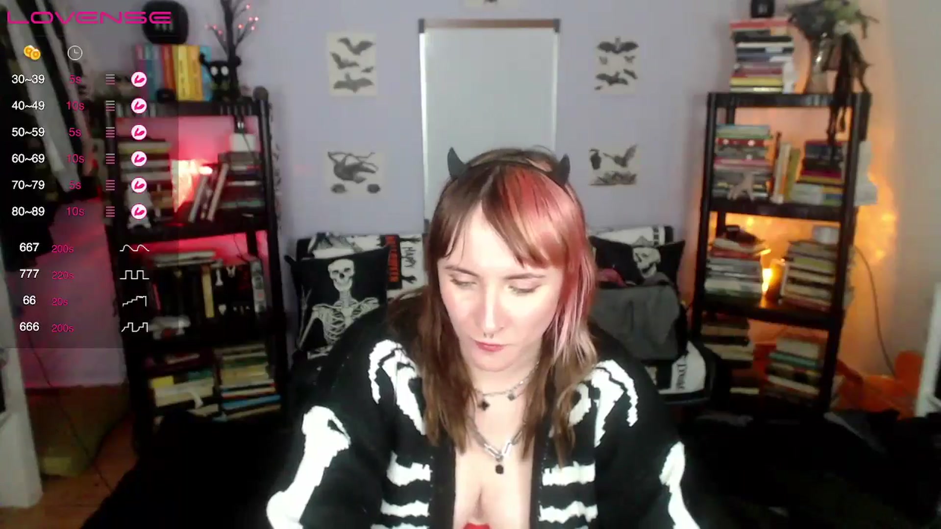 Gallery image thumbnail from AxeHallow's myfreecams stream on, 09/13/2024, 07:29 image 14 of 20