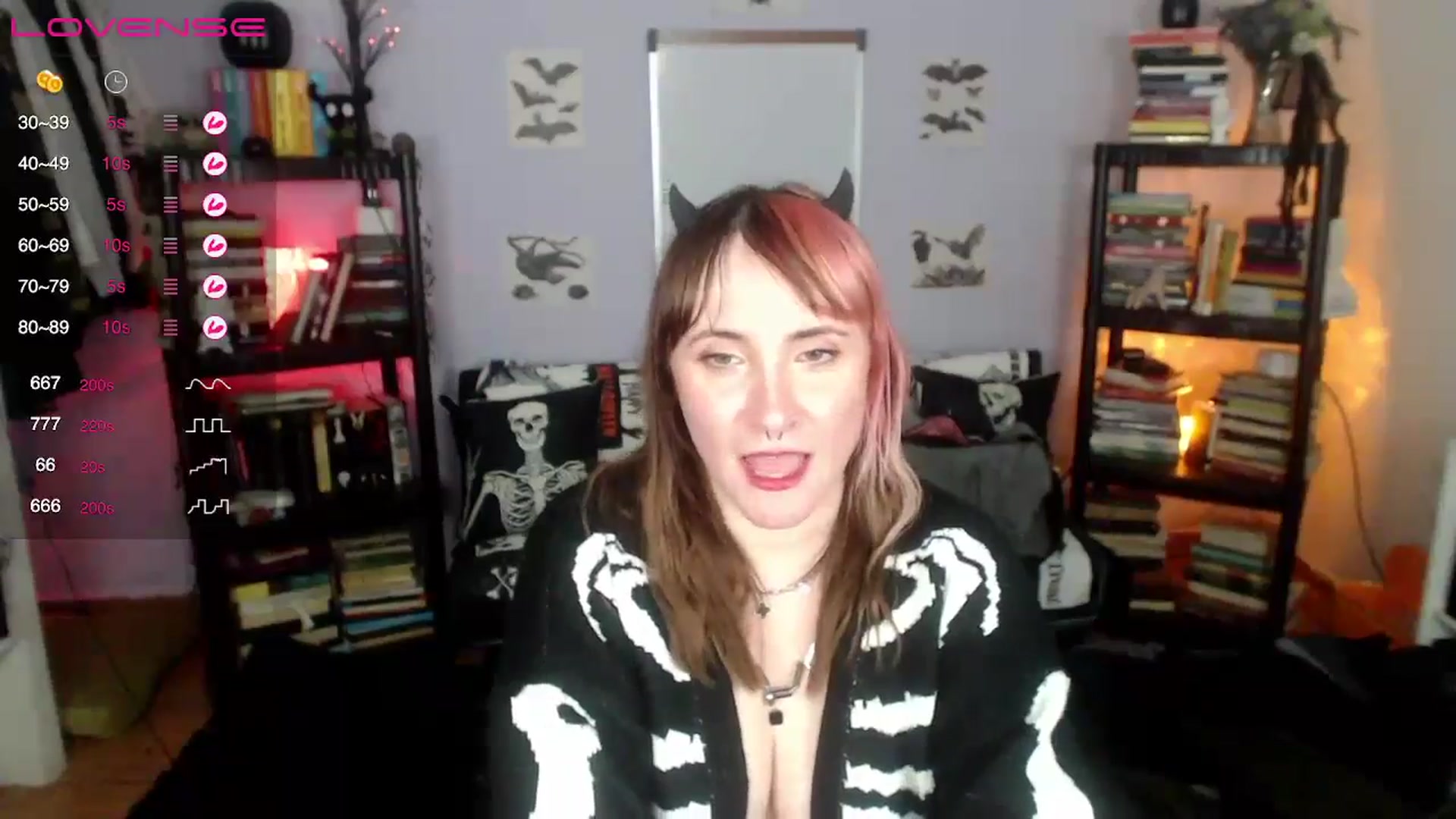 Gallery image thumbnail from AxeHallow's myfreecams stream on, 09/13/2024, 07:29 image 9 of 20