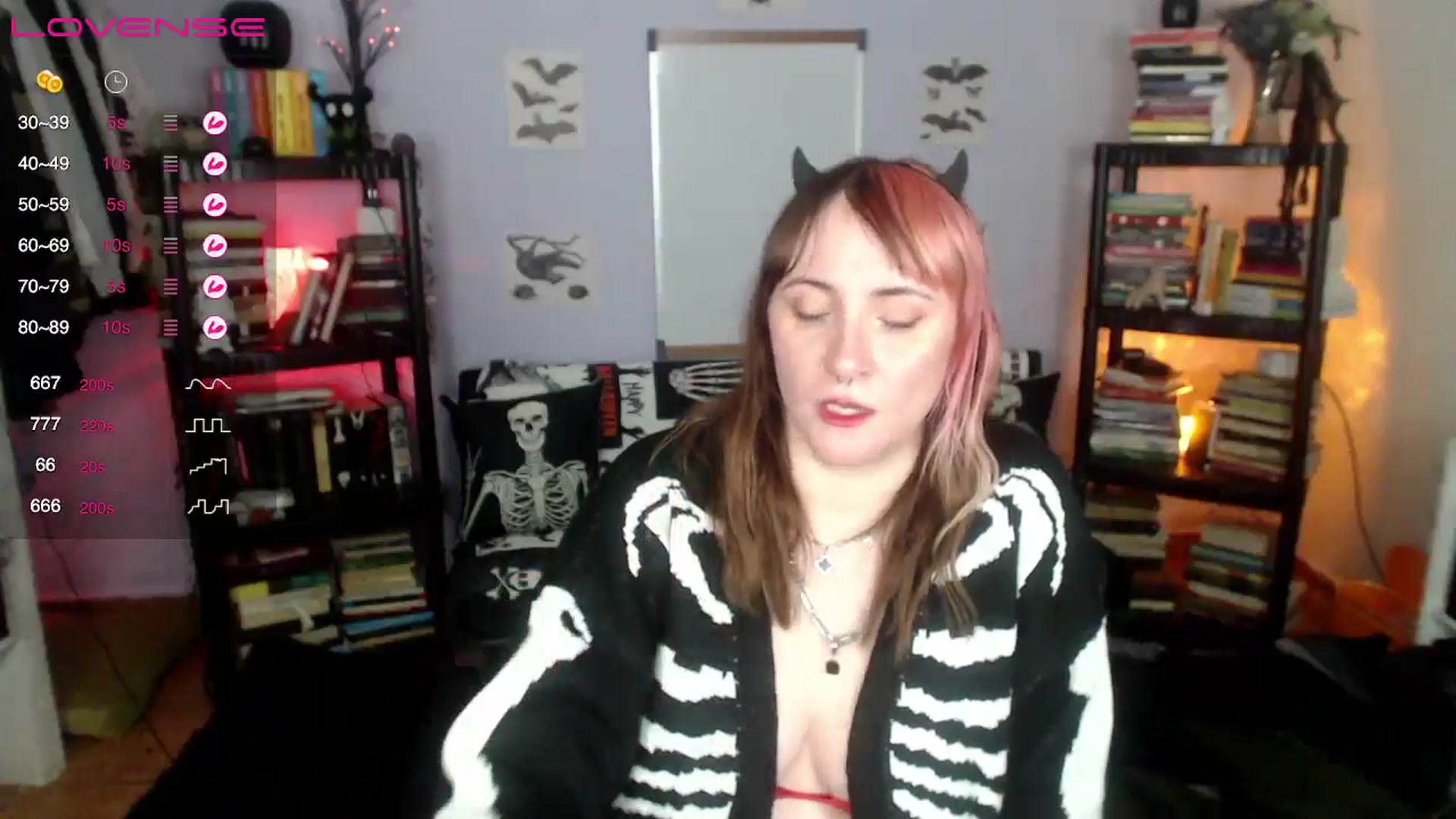 Gallery image thumbnail from AxeHallow's myfreecams stream on, 09/13/2024, 07:29 image 11 of 20