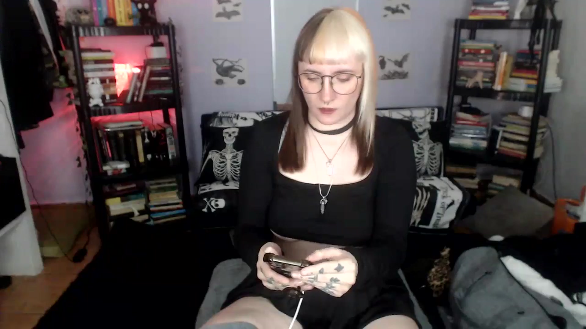 Gallery image thumbnail from AxeHallow's myfreecams stream on, 09/25/2024, 23:07 image 13 of 20