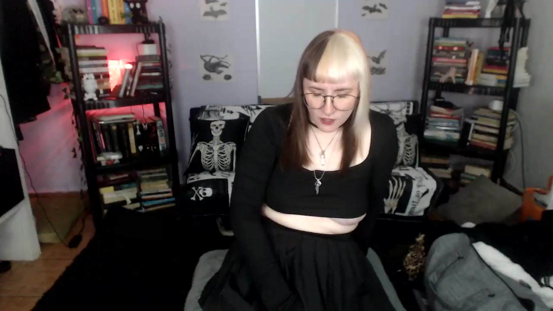 Gallery image thumbnail from AxeHallow's myfreecams stream on, 09/25/2024, 23:07 image 8 of 20