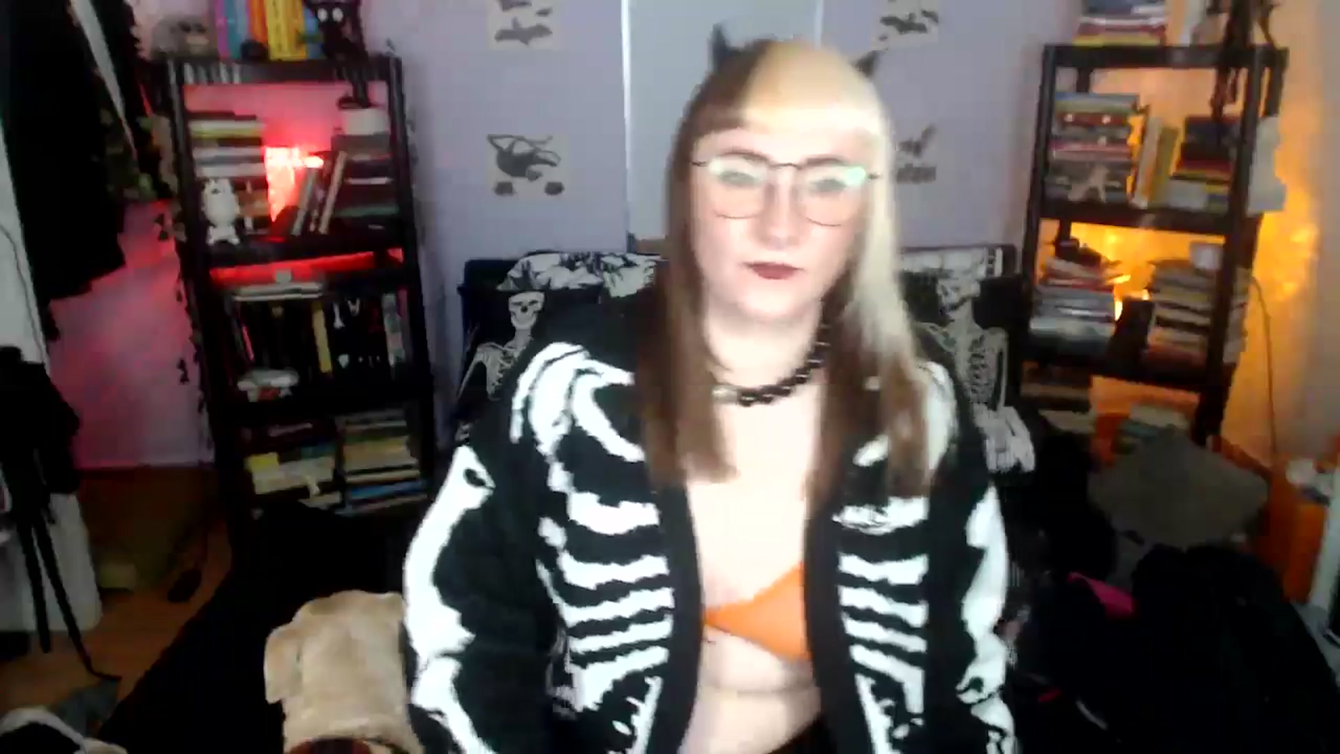 Gallery image thumbnail from AxeHallow's myfreecams stream on, 09/28/2024, 06:37 image 4 of 20
