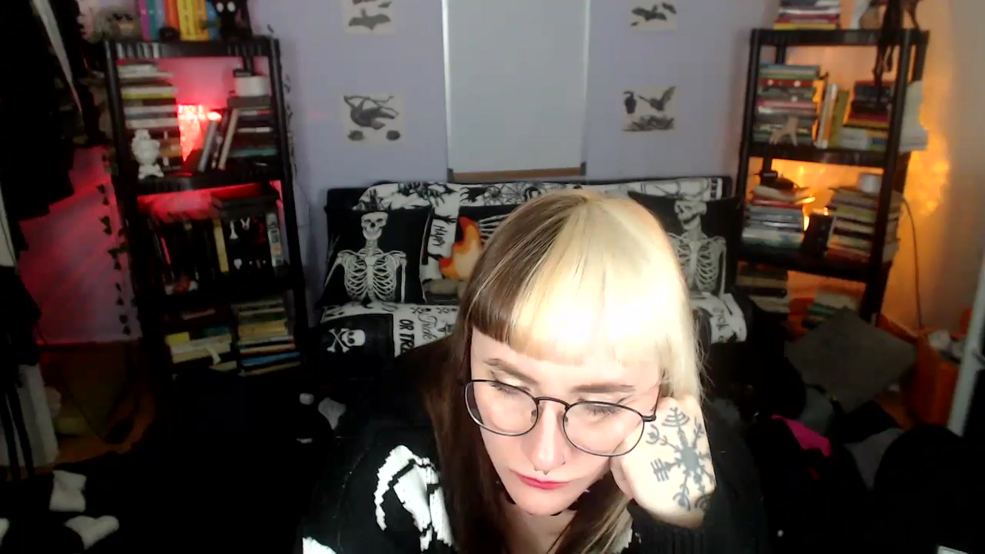 Gallery image thumbnail from AxeHallow's myfreecams stream on, 09/28/2024, 07:09 image 18 of 20