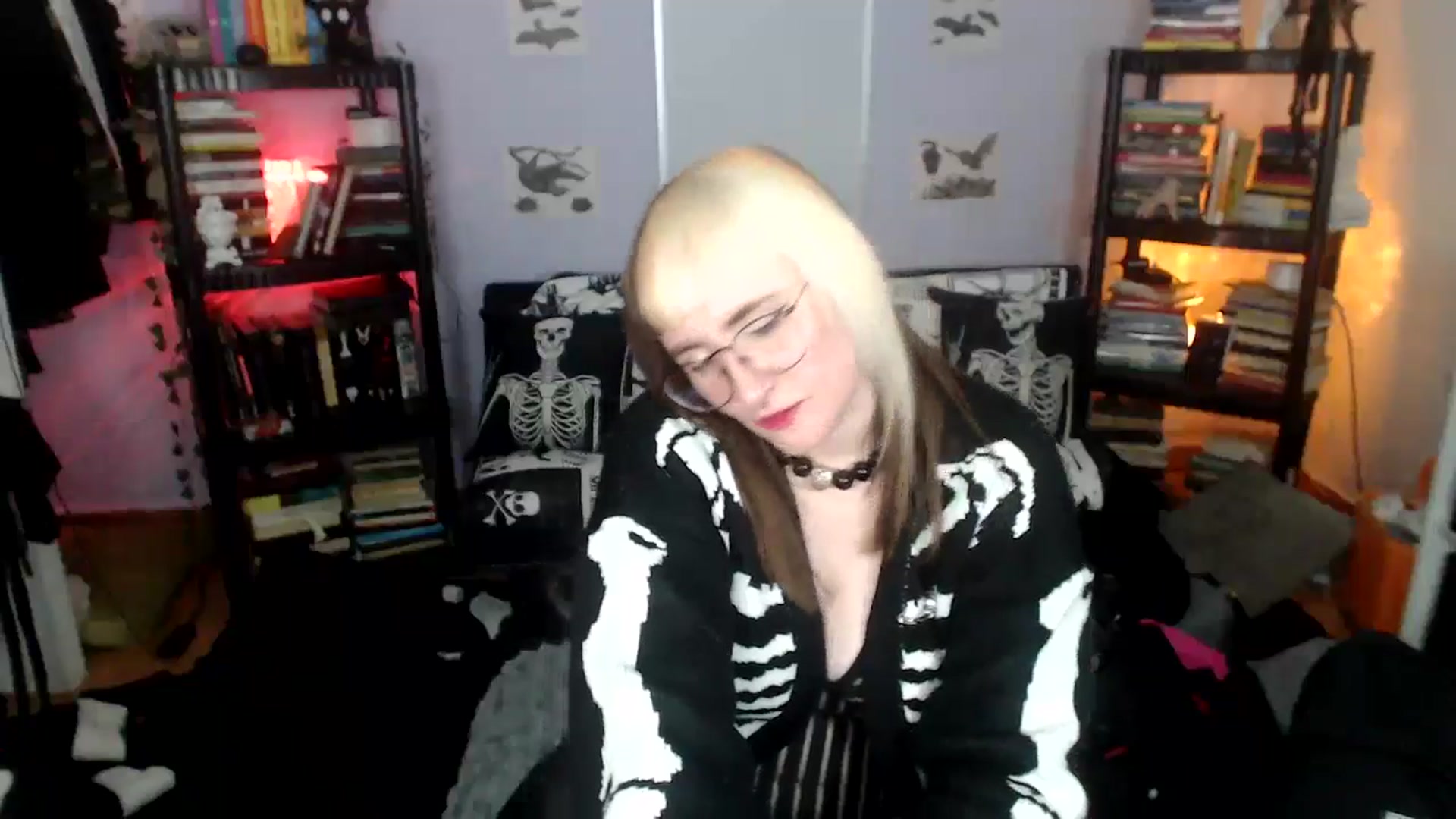Gallery image thumbnail from AxeHallow's myfreecams stream on, 09/28/2024, 07:09 image 7 of 20