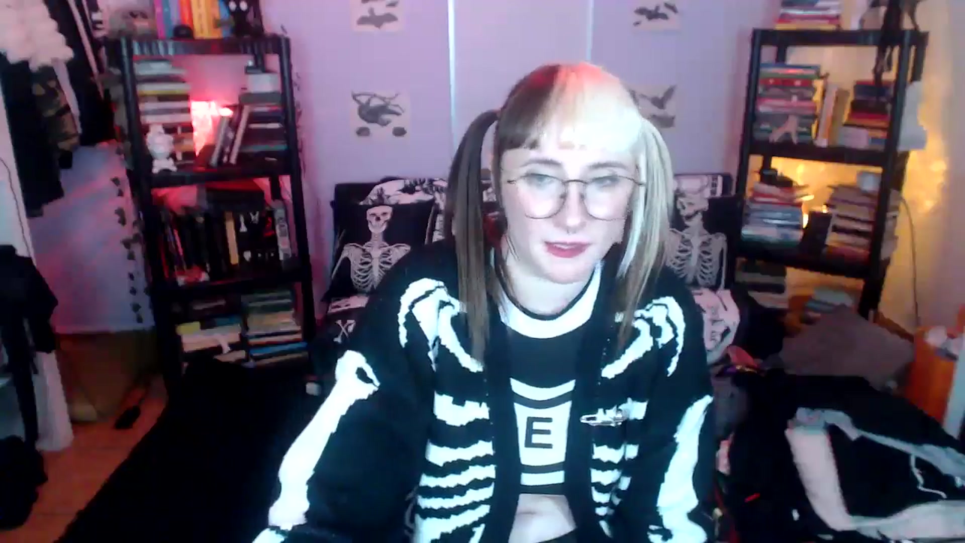 Gallery image thumbnail from AxeHallow's myfreecams stream on, 10/03/2024, 05:50 image 20 of 20