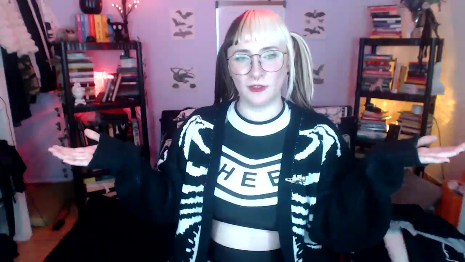Gallery image thumbnail from AxeHallow's myfreecams stream on, 10/03/2024, 06:50 image 18 of 20